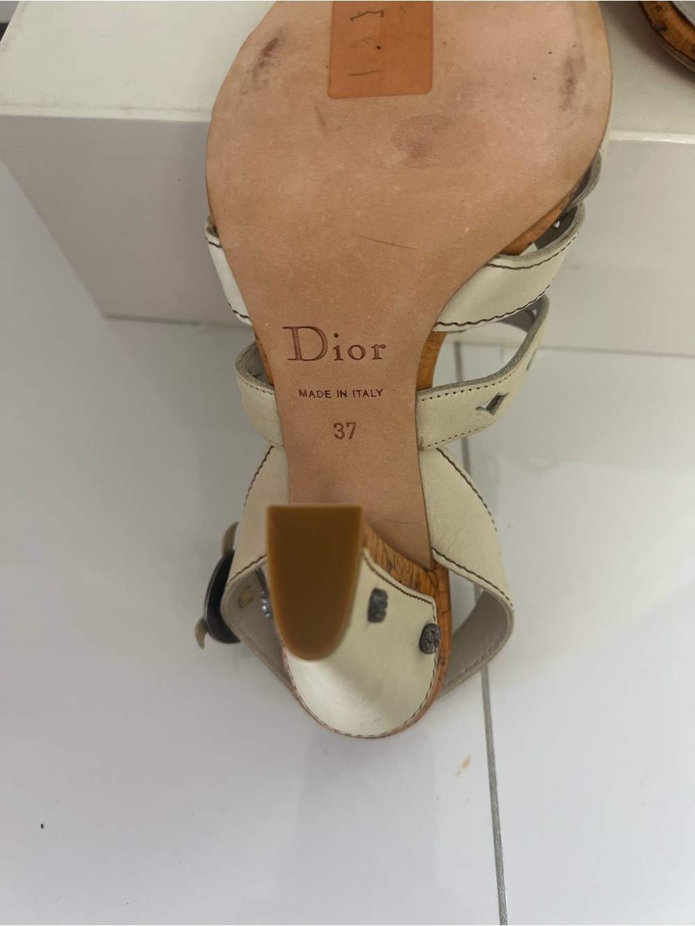 Dior Cream Leather Cork-Trim Slingback Heels - Picture 5 of 7